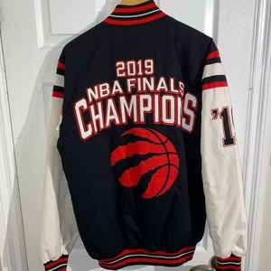 Men's G-III Sports byCarlBanks BlackCream TorontoRaptors 2019NBA FinalsChampions